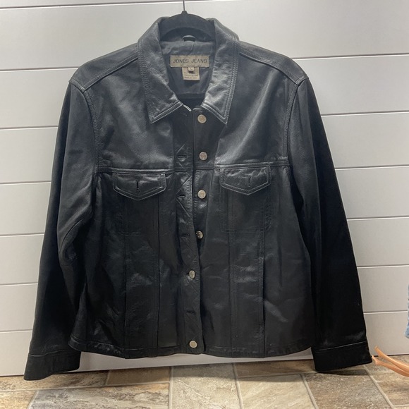 Jones Jeans Jackets & Blazers - Jones Jeans Black Leather Trucker Jacket Womens Large Button Front Collared L